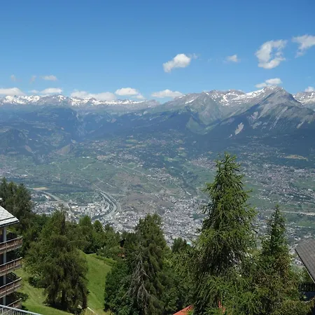 Spacious Near Cable Car Appartamento *