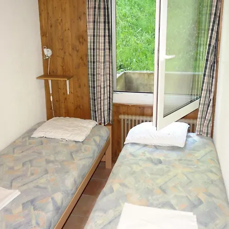 Apartment Spacious With Garden Furniture