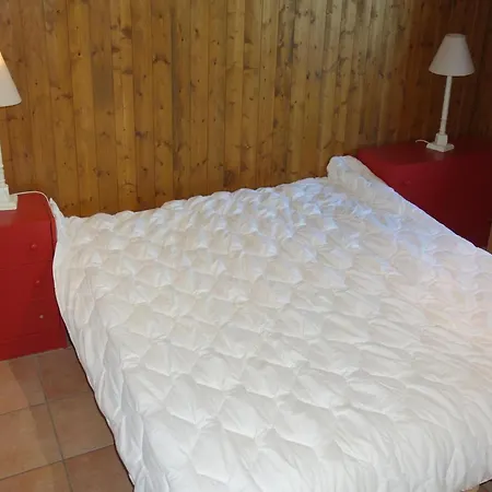 Apartment Spacious With Garden Furniture *