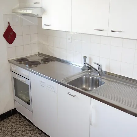Spacious Near Cable Car Appartamento