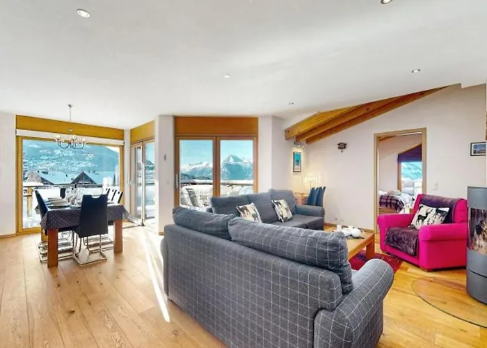 Spacious Near Cable Car *